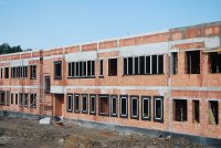 Budynki strzelnicy w budowie