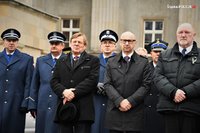 Uroczystość pod pomnikiem